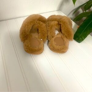 Stars Above Women’s Brooklyn Crossband Fur Slippers Color Brown Size 5/6 NWOT